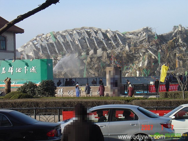 《青岛记忆---青岛站铁道大厦爆破》