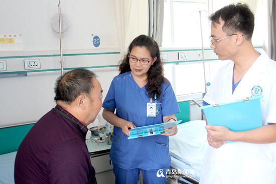 70岁老人患关节炎海边跌倒 坚决不手术结果……